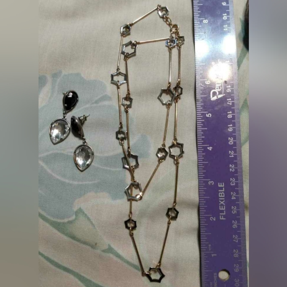 Jewelry set necklace and earrings